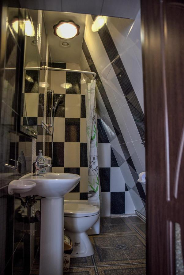 Casa Robi Hotel Pestisani Ngoại thất bức ảnh